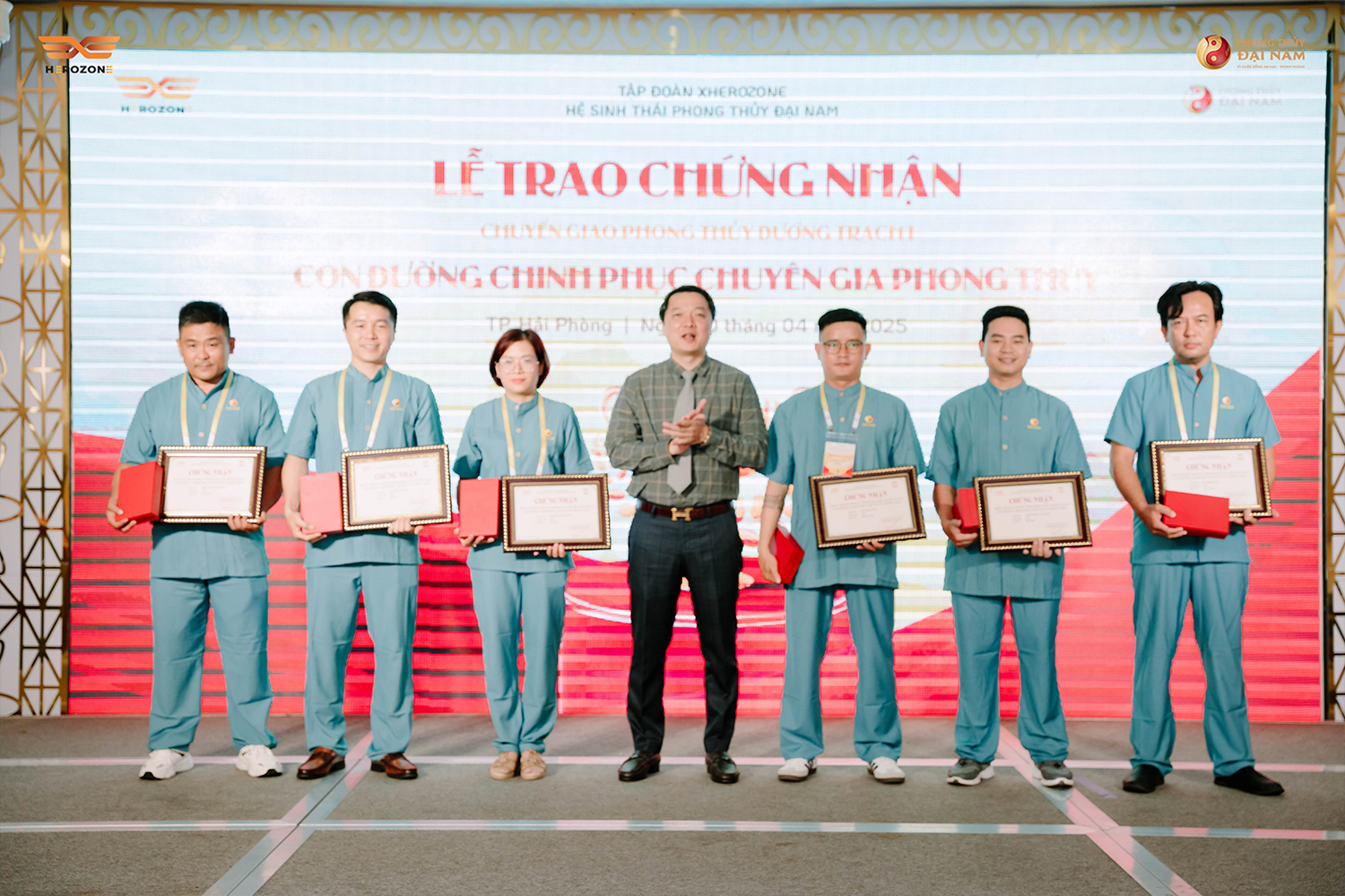 hoc-phong-thuy-quang-ngai-phuc-trinh